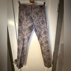 PAIGE Light Gray Denim Jeans Sz 27